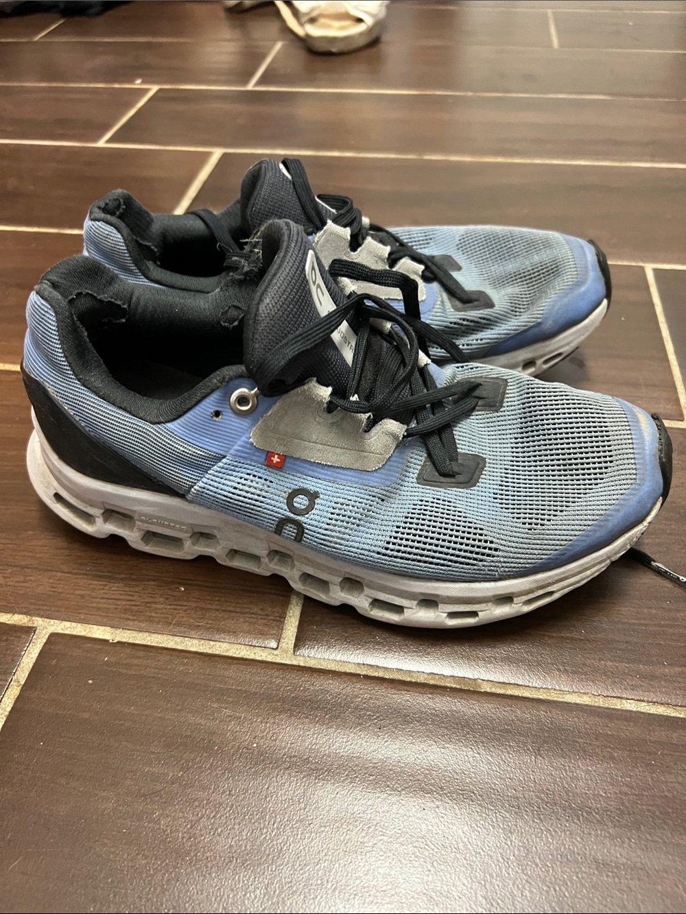 On Cloud Running Shoes - Light Blue/Black